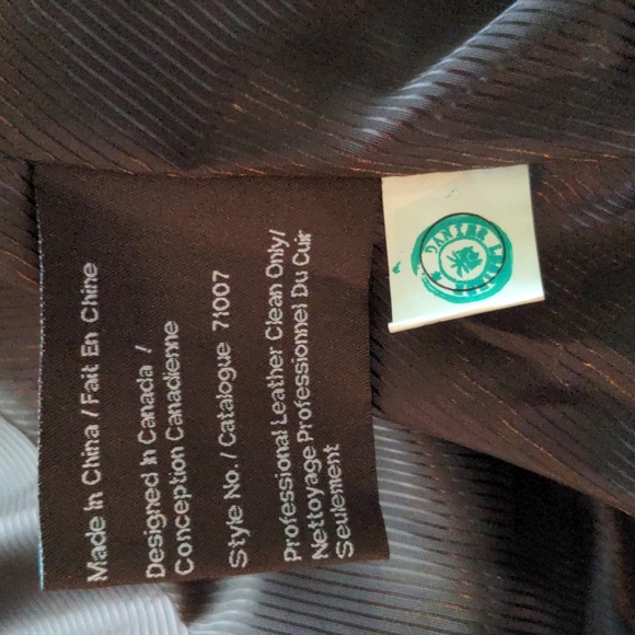 Danier Genuine Leather Jacket - Picture 7 of 10